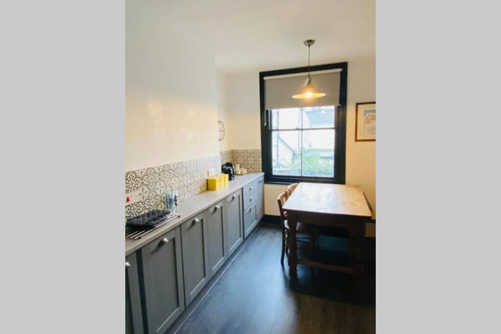 Beautiful First Floor Apartment In St Leonards Екстер'єр фото
