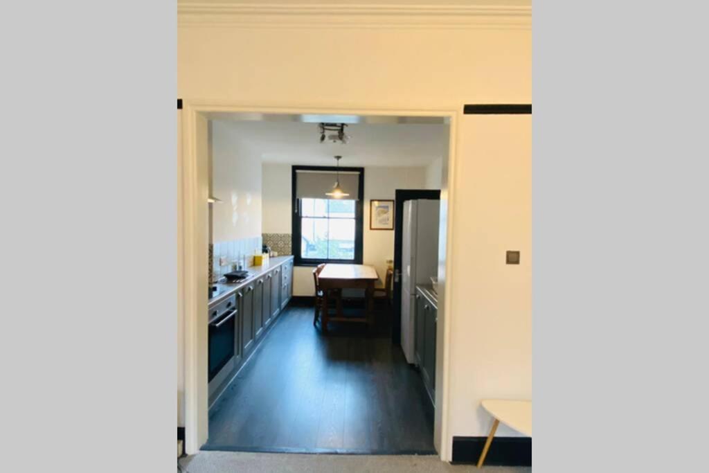 Beautiful First Floor Apartment In St Leonards Екстер'єр фото